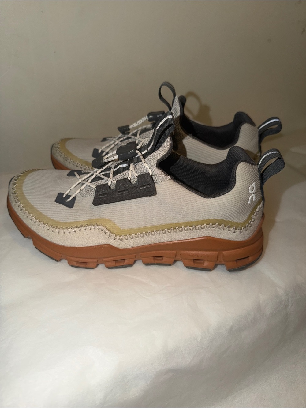 On Running Womes  Beige, Brown and Black Knit Sneakers